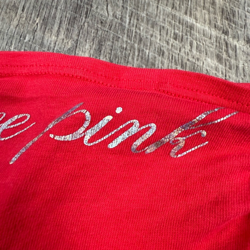 VS Red Love‎ Pink Thong - Picture 5 of 12